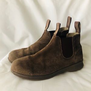 BLUNDSTONE ALL WEATHER ANKLE BOOTS SUEDE LEATHER
